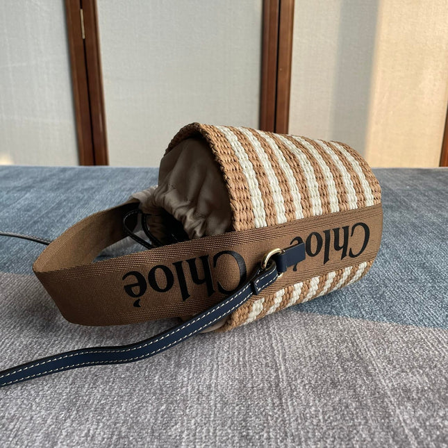 SMALL WOODY BASKET 17 IN BROWN AND WHITE FIBERS BROWN WEBBING BLACK CALFSKIN