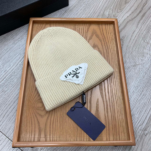BEANIE HAT IN BISQUE BEIGE WOOL 431355