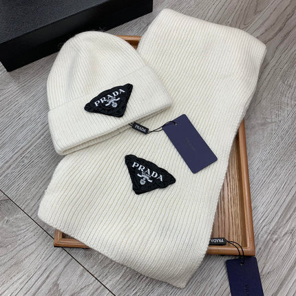 SET SCARF AND HAT IN WHITE WOOL AND RABBIT FUR 386079