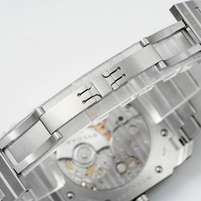 OCTO FINISSIMO AUTOMATIC STEEL CASE BLUE DIAL