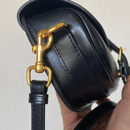 BOBBY EAST-WEST 22 BAG IN BLACK CALFSKIN