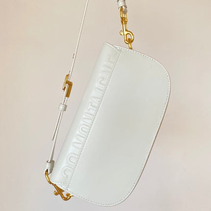 BOBBY EAST-WEST 22 BAG IN WHITE CALFSKIN