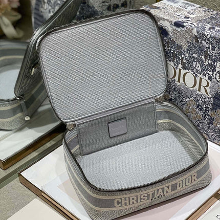 SMALL 24 VANITY CASE IN PALE GRAY MONOGRAM OBLIQUE JACQUARD
