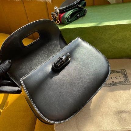 BAMBOO TOP HANDLE BAG 21 IN BLACK CALFSKIN