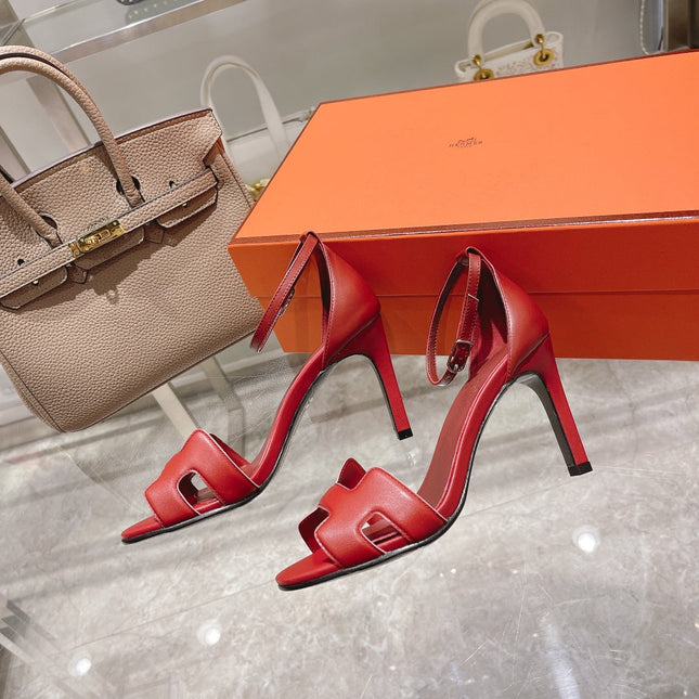 PREMIERE 105 SANDAL IN CHERRY RED CALFSKIN