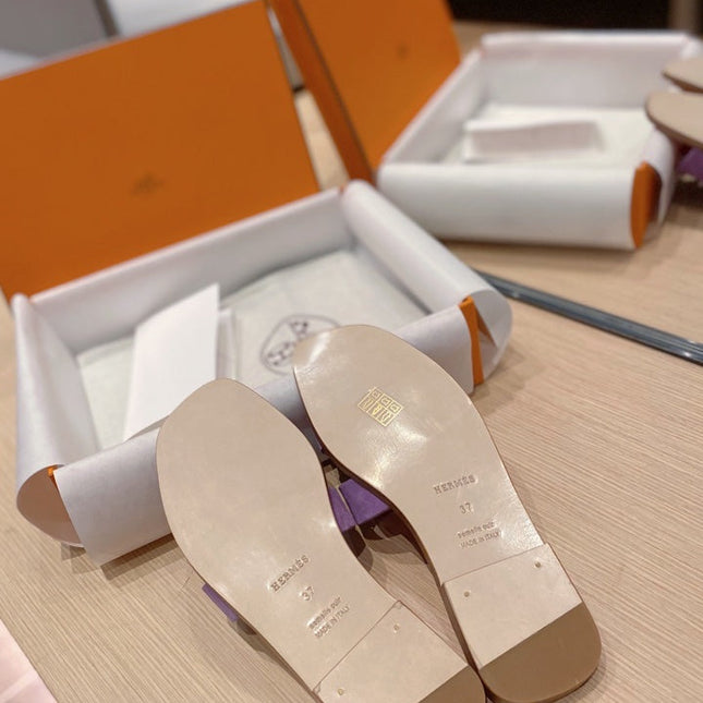 0RAN SANDALS IN VIOLET PURPLE SUEDE AND CHERRY RED CALFSKIN