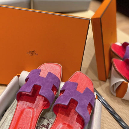 0RAN SANDALS IN VIOLET PURPLE SUEDE AND CHERRY RED CALFSKIN