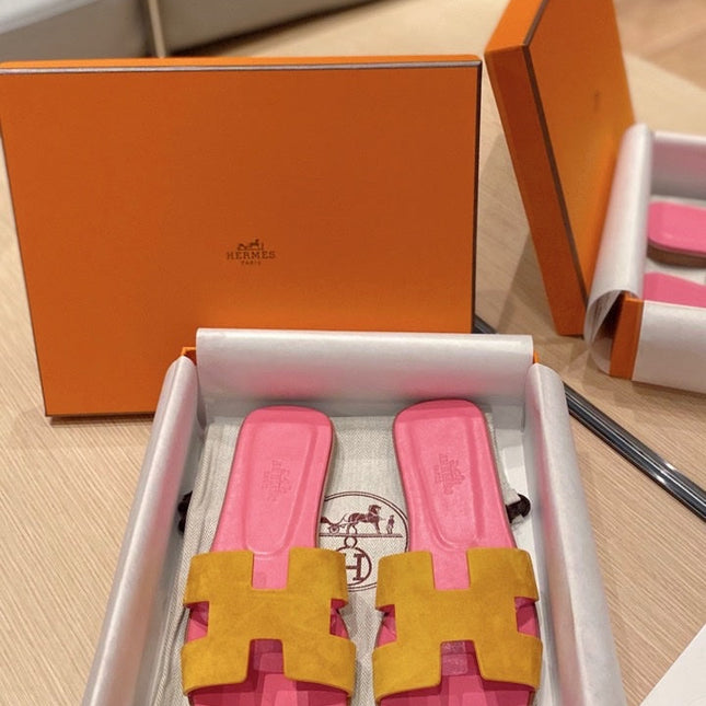 0RAN SANDALS IN DIJON YELLOW SUEDE AND DEEP PINK CALFSKIN