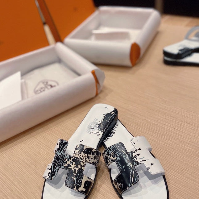 0RAN SANDALS IN WHITE MIX COLORFUL CALFSKIN