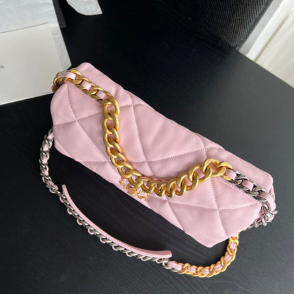 19 FLAP BAG 30 PINK GOATSKIN
