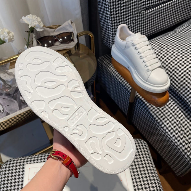 OVERSIZED SNEAKERS IN WHITE CALFSKIN WITH BLACK MONOGRAM LOGO