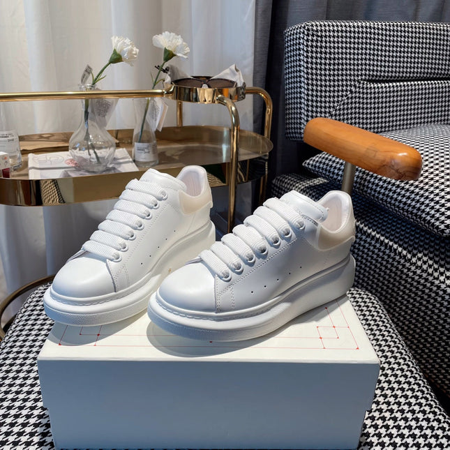 OVERSIZED SNEAKERS IN WHITE CALFSKIN WITH RUBBER HEEL TAB