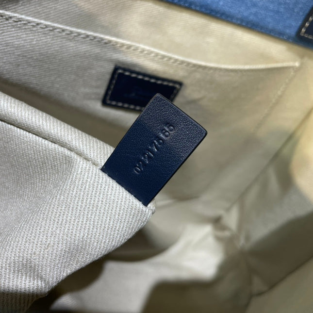 MEDIUM STRAP WOODY TOTE BAG 37 IN BLUE DENIM CANVAS DARK BLUE CALFSKIN