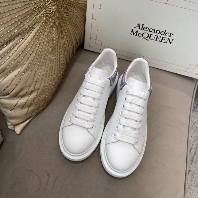 OVERSIZED SNEAKER IN WHITE CALFSKIN WITH PURPLE SUEDE HEEL TAB