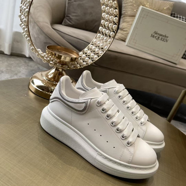 OVERSIZED SNEAKER IN WHITE CALFSKIN WITH GREY STITCHED HEEL TAB