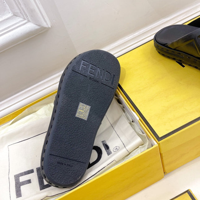 FENDI CROSSOVER SLIPPER IN BLACK CALFSKIN