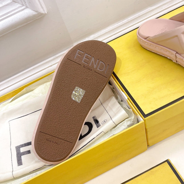 FENDI CROSSOVER SLIPPER IN PALE PINK CALFSKIN