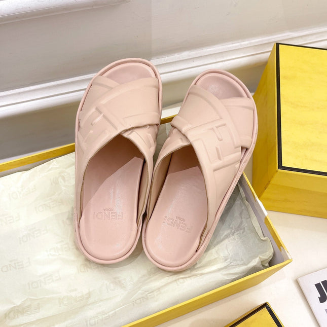 FENDI CROSSOVER SLIPPER IN PALE PINK CALFSKIN