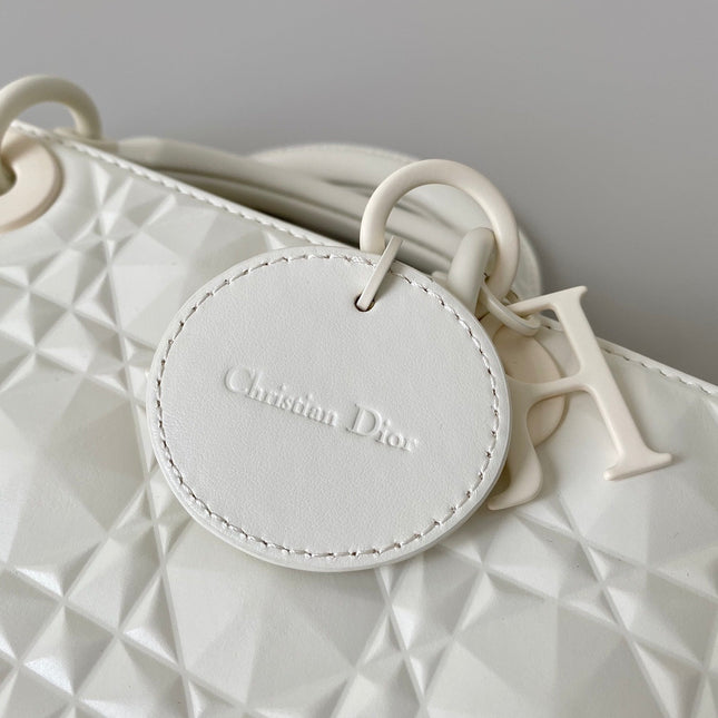 MEDIUM D-JOY BAG 26 IN WHITE CALFSKIN