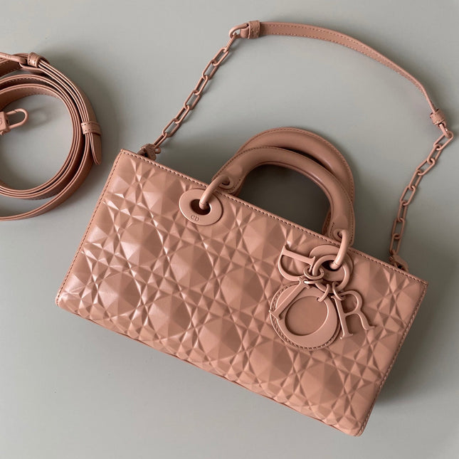 MEDIUM D-JOY BAG 26 IN DESSERT SAND CALFSKIN
