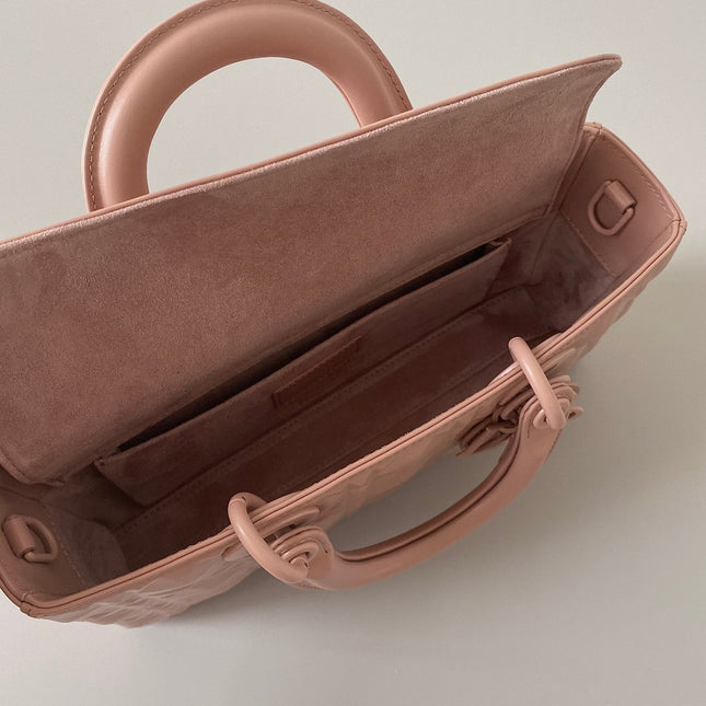 MEDIUM D-JOY BAG 26 IN DESSERT SAND CALFSKIN