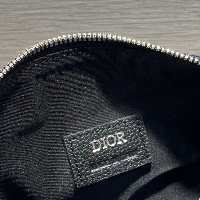 ROUND BUCKET 21 BAG IN BLACK LAMBSKIN