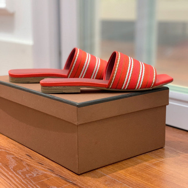 LP RAFFIA CHARMS FLATS SANDAL ORANGE AND WHITE CALFSKIN