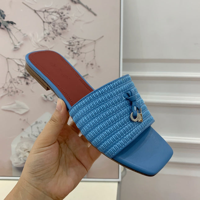 LP RAFFIA CHARMS FLATS SANDAL SKY CALFSKIN