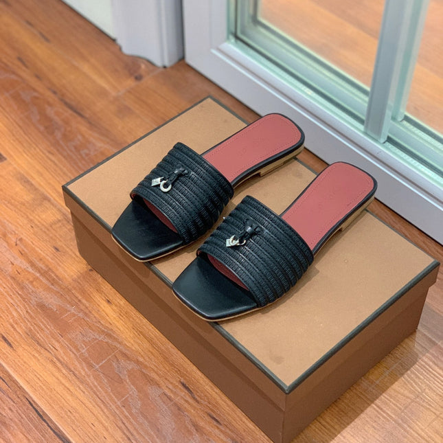 LP RAFFIA CHARMS FLATS SANDAL BLACK CALFSKIN