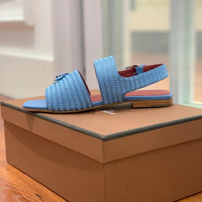 LP RAFFIA CHARMS STRAP FLATS SANDAL SKY CALFSKIN