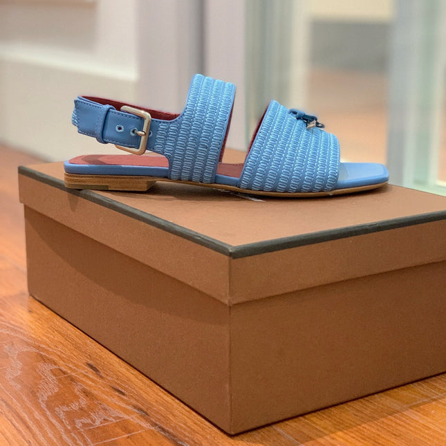 LP RAFFIA CHARMS STRAP FLATS SANDAL SKY CALFSKIN