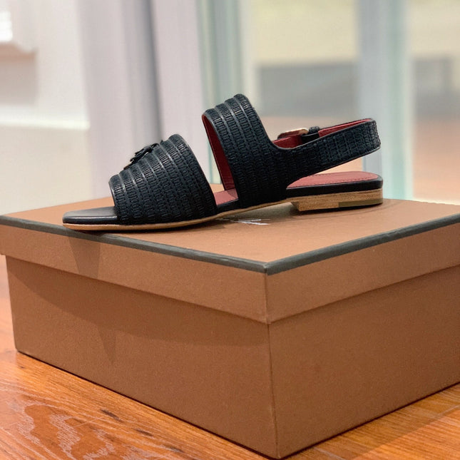 LP RAFFIA CHARMS STRAP FLATS SANDAL BLACK CALFSKIN