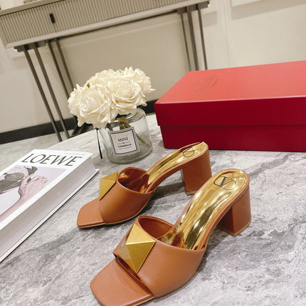 ONE STUD HEELED MULE 60 MM IN BRONZE BROWN CALFSKIN