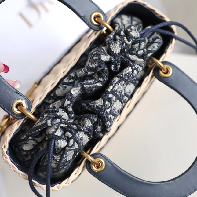 LADY 24 BASKET BAG IN BLACK OBLIQUE JACQUARD MIX BEIGE WICKER