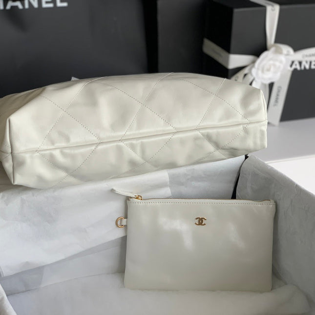 CC LARGE 42 HANDBAG IN WHITE SHINY CALFSKIN GOLD HARDWARE
