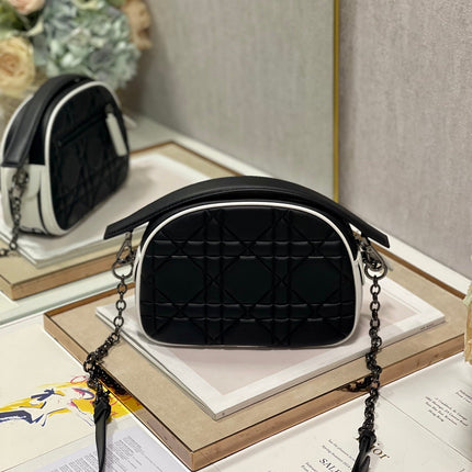 VIBE HOBO 22 BAG IN BLACK CALFSKIN