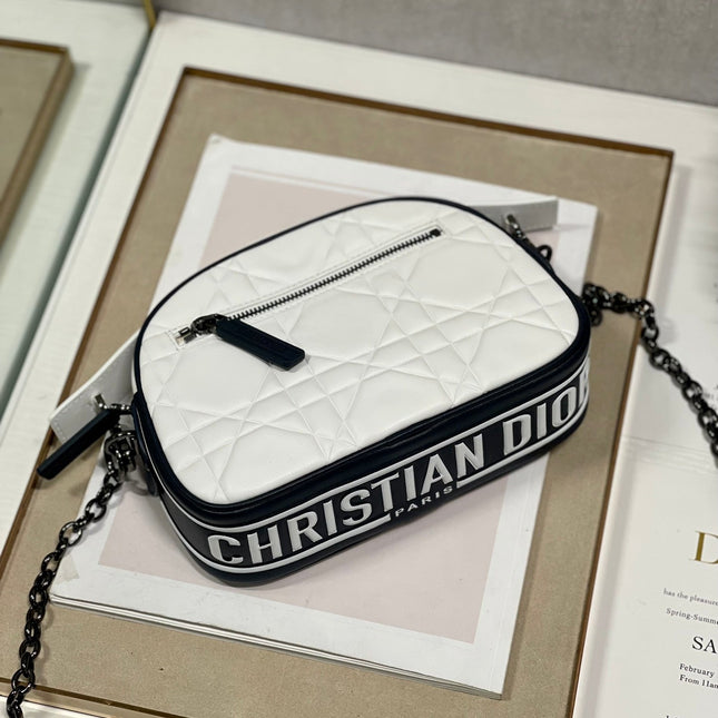VIBE HOBO 22 BAG IN WHITE CALFSKIN