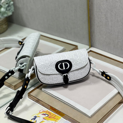 BOBBY EAST-WEST 21 BAG IN WHITE LAMBSKIN
