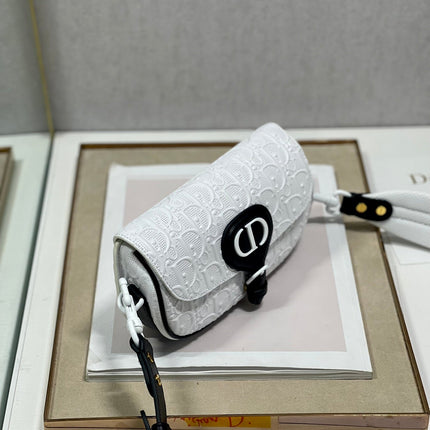 BOBBY EAST-WEST 21 BAG IN WHITE LAMBSKIN