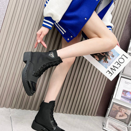 LACE-UP ANKLE BOOTS IN BLACK DENIM AND SHEEPSKIN LINING