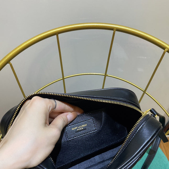 LOU 23 CAMERA BAG IN BLACK/ GOLD QUILTED LEATHER