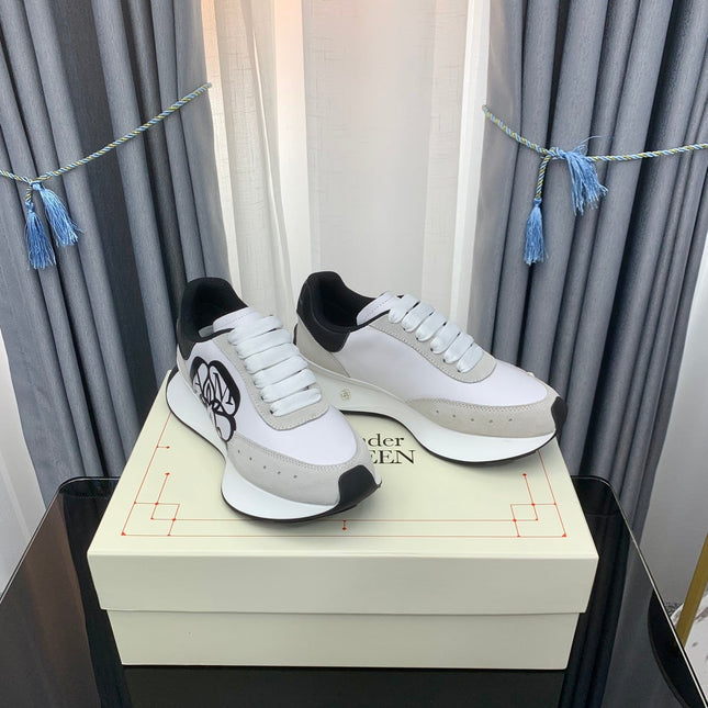 SPRINT RUNNER LOW-TOP IN WHITE CALFSKIN GREY SUEDE AND BLACK HEEL