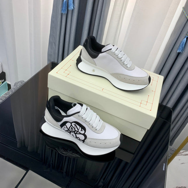 SPRINT RUNNER LOW-TOP IN WHITE CALFSKIN GREY SUEDE AND BLACK HEEL