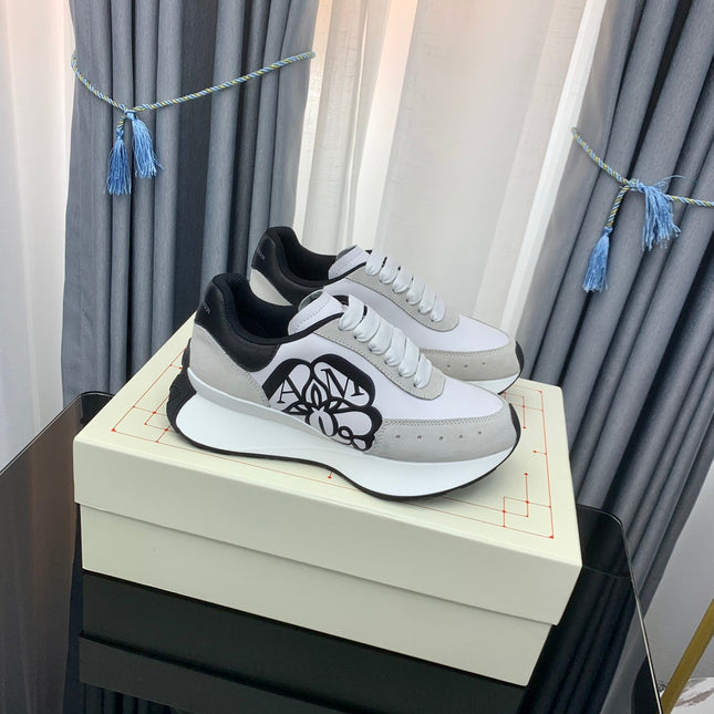 SPRINT RUNNER LOW-TOP IN WHITE CALFSKIN GREY SUEDE AND BLACK HEEL