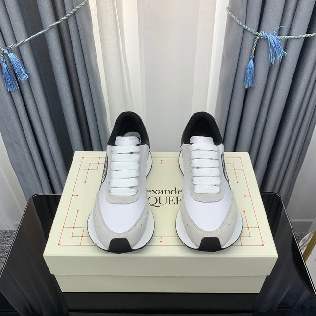 SPRINT RUNNER LOW-TOP IN WHITE CALFSKIN GREY SUEDE AND BLACK HEEL