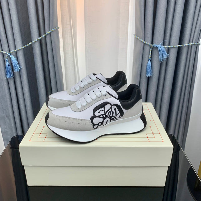 SPRINT RUNNER LOW-TOP IN WHITE CALFSKIN GREY SUEDE AND BLACK HEEL