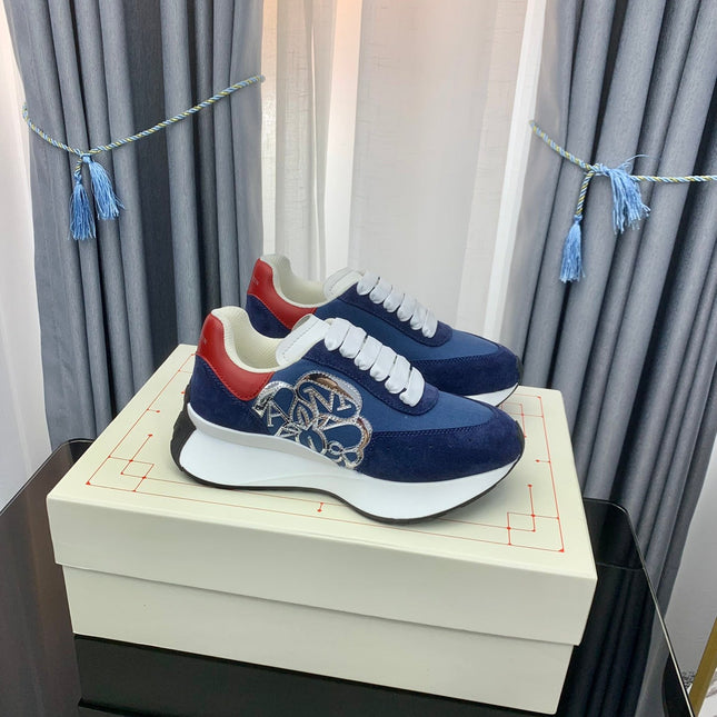 SPRINT RUNNER LOW-TOP NAVY BLUE SUEDE SILVER EMBROIDERED LOGO RED HEEL