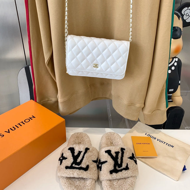 LV WOMEN'S PASEO FLAT SLIPPER IN TAN BROWN FLEECE WITH BLACK LOGO