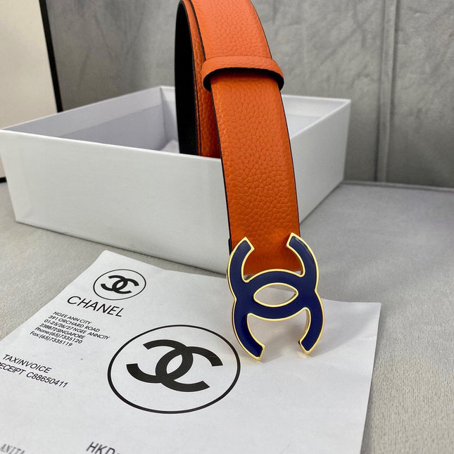CC 30MM BELT IN FIRE ORANGE GRAINED CALFSKIN WITH NAVY BLUE METAL LOGO