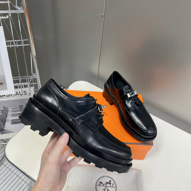 HM 25S LOAFER IN BLACK LAMBSKIN WITH SILVER HARDWARE